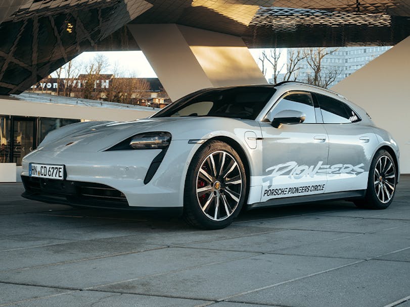 Sport Classic Grey Porsche Taycan with PIONΞERS CIRCLE decal